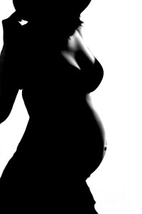 pregnant-woman-silhouette-sophie-vigneault
